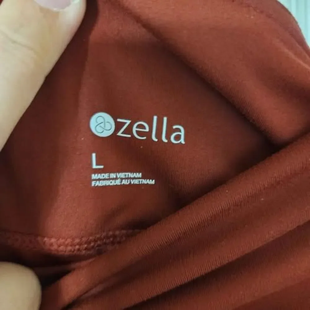 Zella Workout Shorts size Large NWOT